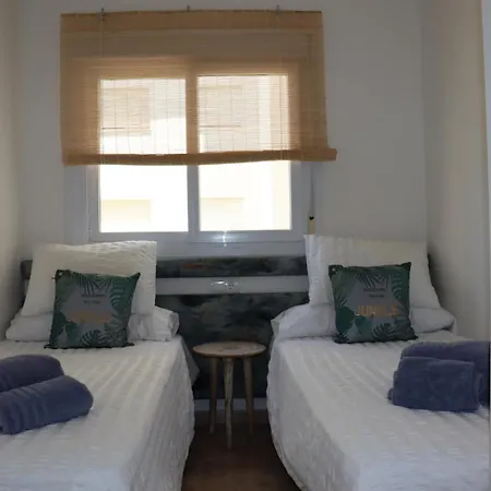 Port View - Reina Sofia Apartment Estepona