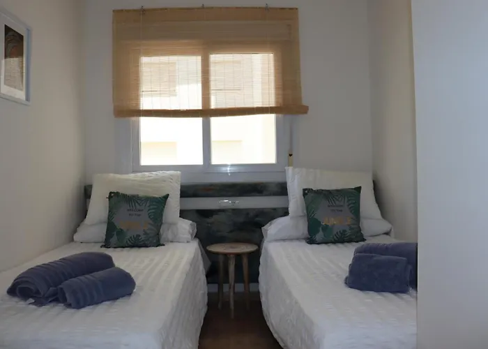 Port View - Reina Sofia Apartment Estepona