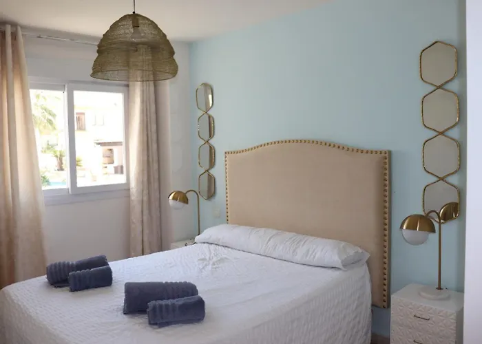 Port View - Reina Sofia Apartment